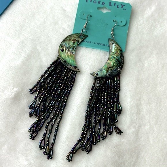🖤NEW💕Handmade Abalone Shell and tassel earrings - Picture 4 of 10